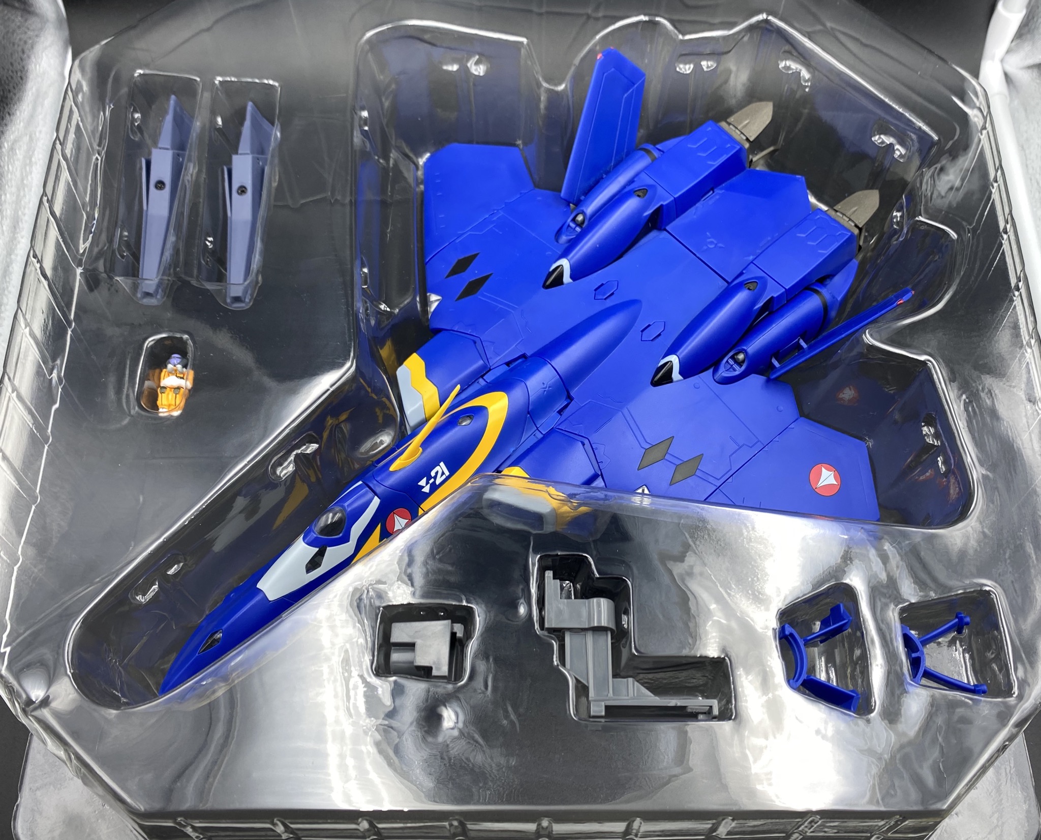 バルキリー格納庫 - YAMATO 1/60 完全変形 YF-21